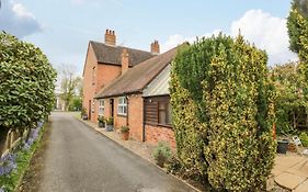 Lovely Comfortable 3 Bed Home, Worcester